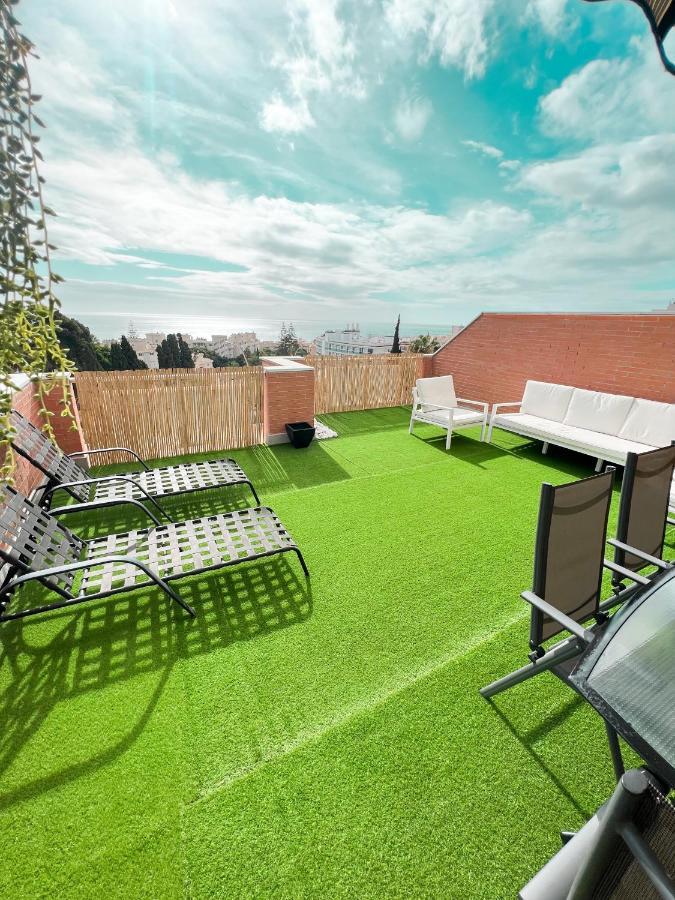 Cozy With Large Terrace Apartment *